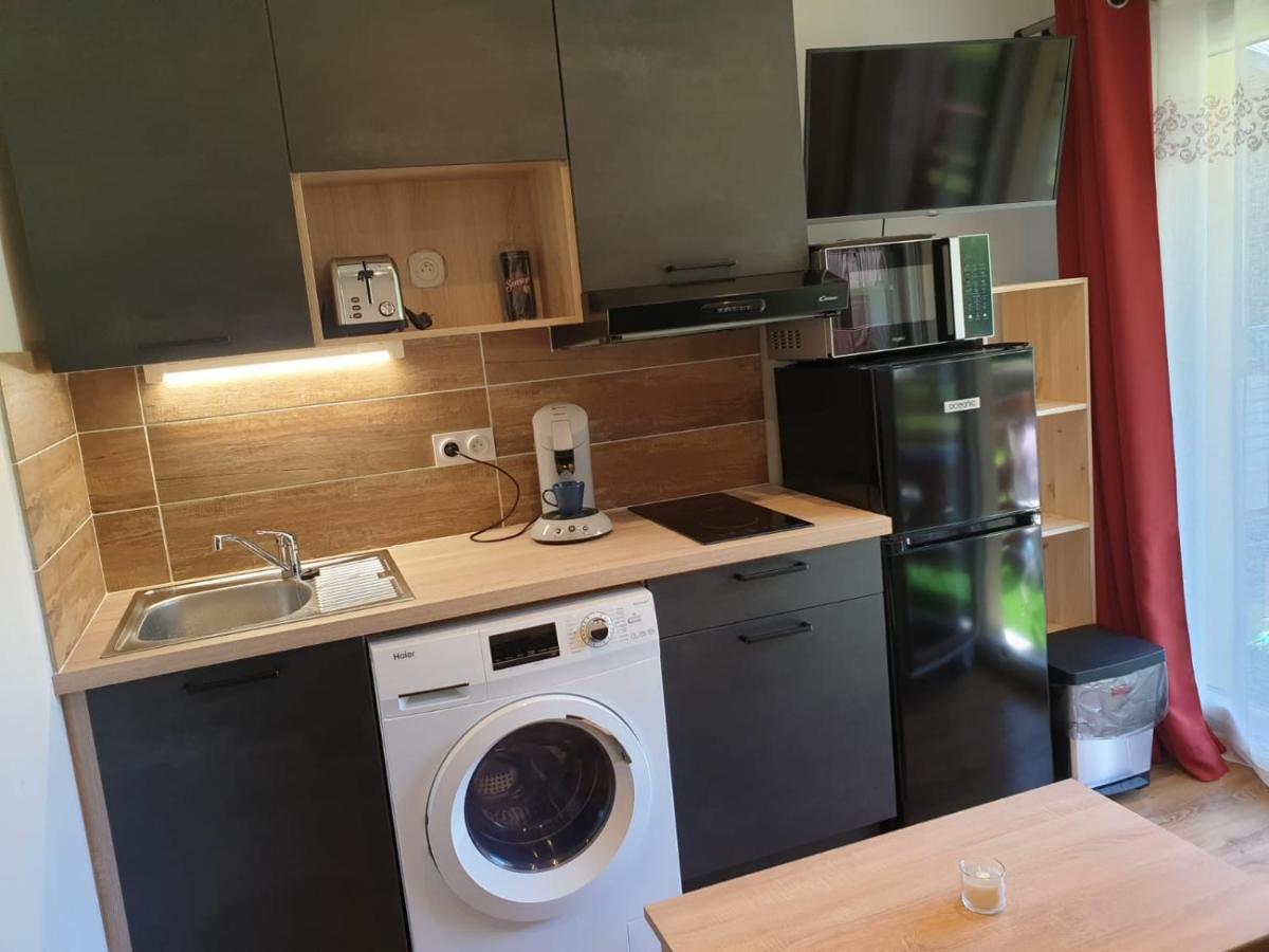 Le 211,Ski Et Randonnee, Lave Linge ,Parking بيرنيكس المظهر الخارجي الصورة